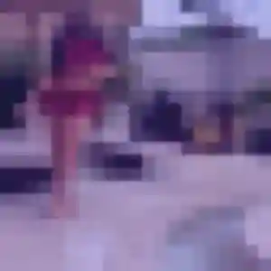 Flore, femme de 24 ans cherche plan cul à Aubergenville