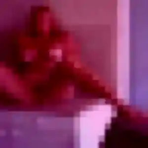 Charline, 24 ans, disponible à Bassens pour une rencontre coquine