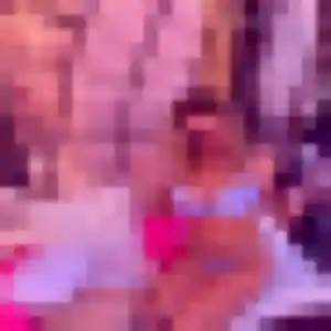 Cyrielle, 22 ans, disponible à Bayeux pour un plan cul