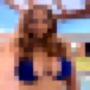 Charmante Lucienne, 33 ans à Bourgoin-Jallieu - la contacter