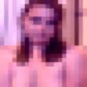 Delphine, 21 ans, en ligne à Bricquebec-en-Cotentin pour un plan cul