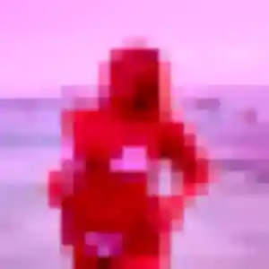 Sofia, 21 ans, connectée à Cannes pour une rencontre coquine