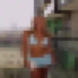 Rejoins Zineb, 21 ans à Carbon-Blanc gratuitement