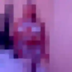 Contacte Karine, 39 ans à Carqueiranne en privé