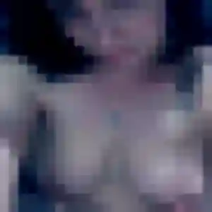 Roxane (34 ans) à Cergy propose un plan cul aujourd'hui