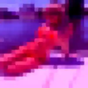 Estelle, 21 ans, en ligne à Chambéry pour un plan cul