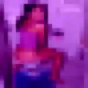 Wahiba, fille de 22 ans veut plan cul à Chambourcy