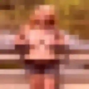 Phoebe, 28 ans, dispo pour plan cul à Château-Arnoux-Saint-Auban