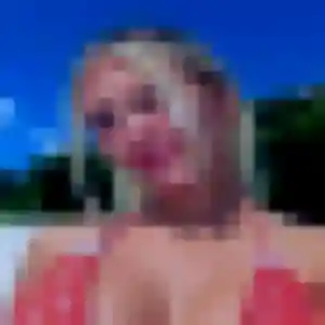 Lina, 40 ans, dispo pour plan cul à Châteaubourg