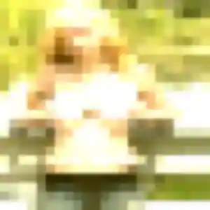 plan cul à Chatou : profil de Emmanuelle, 20 ans - accès libre