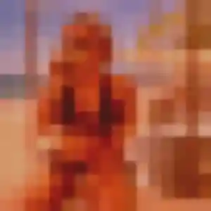 Iseult, 21 ans, connectée à Combourg pour un plan cul