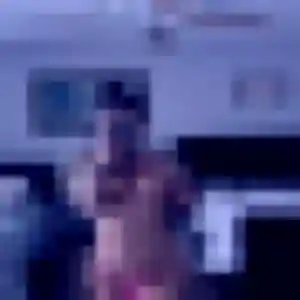 Urielle, 36 ans, connectée à Digne-les-Bains pour une rencontre coquine
