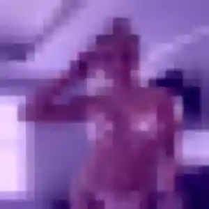 Isabelle, 44 ans, en ligne à Divion pour une rencontre coquine