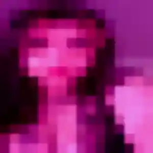 Laura, 21 ans, en ligne à Dol-de-Bretagne pour une rencontre coquine