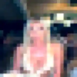 Delphine, femme de 20 ans cherche plan cul à Dourdan