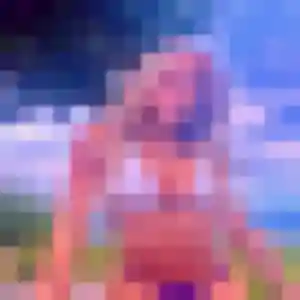 Azalee (27 ans) à Épône attend une rencontre ce soir