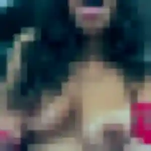 Alix (21 ans) à Étampes attend une rencontre aujourd'hui