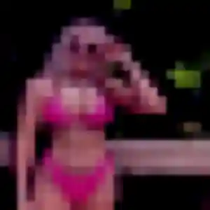 Inaya, femme de 34 ans propose plan cul à Fouesnant