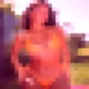 Photo de Noura à Fougères (33 ans) - plan cul anonyme