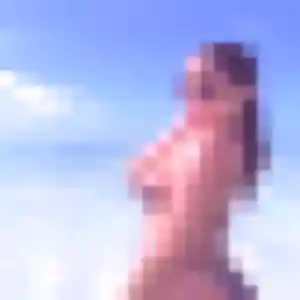 Eva, 19 ans, connectée à Fresnes pour une rencontre coquine