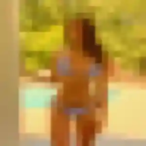 Irina, fille de 19 ans veut plan cul à Frouzins