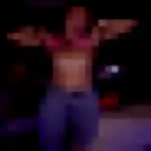 Sandrine, 20 ans, disponible à Gisors pour un plan cul