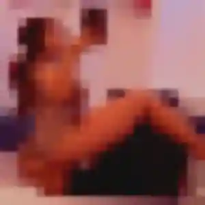 Iris, 31 ans, veut un plan cul à Givors