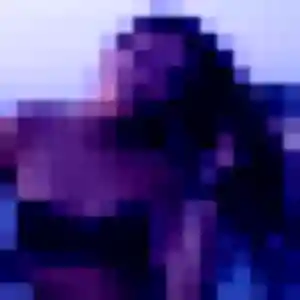 Elodie (24 ans) à Halluin attend un plan cul maintenant