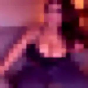 Sixtine (34 ans) à Hennebont attend une rencontre ce soir