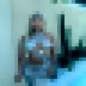 Amira, 29 ans, connectée à Janzé pour un plan cul