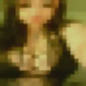 Contacte Charlotte, 23 ans à La Fare-les-Oliviers en privé