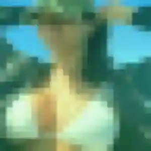 Photo exclusive de Emmanuelle, 27 ans à La Roche-sur-Foron - rencontre sans lendemain