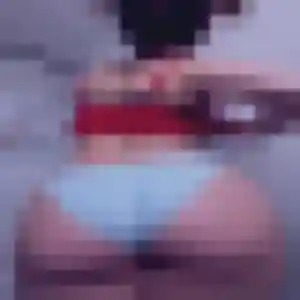 Mathilda, 33 ans, en ligne à La Roche-sur-Foron pour un plan cul