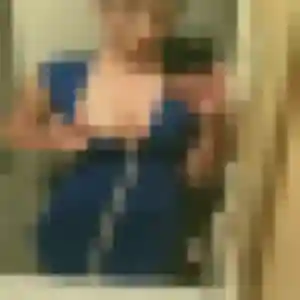 Photo de Marie-France à Landerneau (23 ans) - plan cul gratuit