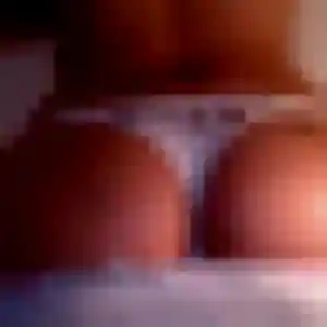 Soraya, fille de 20 ans propose plan cul à Le Moule