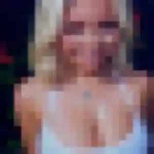 Oriane, 45 ans, disponible à Le Val d'Hazey pour un plan cul