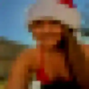 Blandine, 21 ans, connectée à Les Lilas pour un plan cul