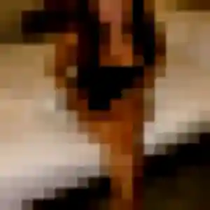 Heloise, 21 ans, connectée à Les Trois-Bassins pour une rencontre coquine