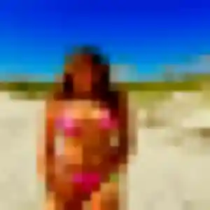 Giulia, 19 ans, disponible à Longjumeau pour un plan cul