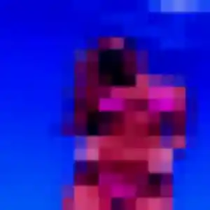 Rejoins Noura, 25 ans à Lorient gratuitement