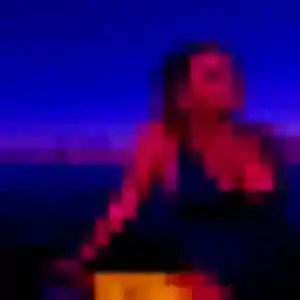 Sexy Rachida, 21 ans à Louviers - découvrir son profil