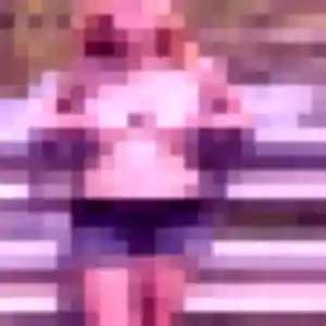 Isaure, 33 ans, connectée à Maen Roch pour une rencontre coquine