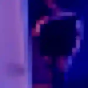 Valerie, fille de 20 ans veut plan cul à Menton