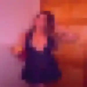 Louise, 26 ans, disponible à Montlouis-sur-Loire pour un plan cul