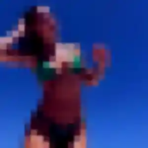 Charmante Gabrielle, 23 ans à Noisy-le-Roi - la contacter