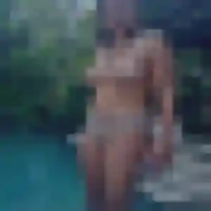 Mia, 32 ans, en ligne à Noyal-Châtillon-sur-Seiche pour une rencontre coquine