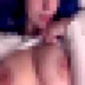 Audrey, fille de 19 ans propose plan cul à Outreau