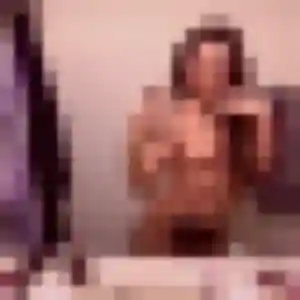 Anne-Marie, 29 ans, connectée à Pau pour une rencontre coquine