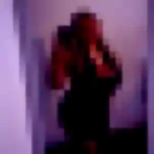 plan cul à Peypin : photo de Valentine, 25 ans - inscription gratuite