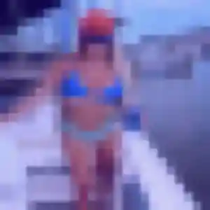 Anne (27 ans) à Pleurtuit cherche un plan cul ce soir